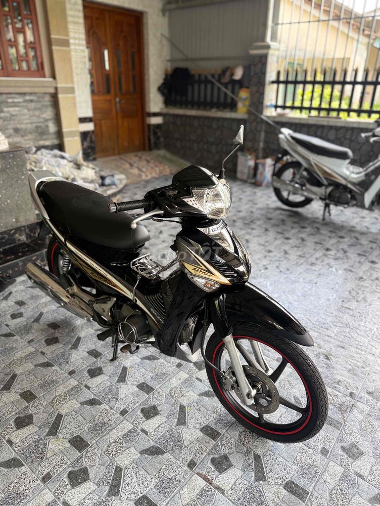 cần bán funeo2009fi máy zin cộp đã rút hs cầm tay. Mua bán Xe máy tại Quận Thốt Nốt Cần Thơ được đăng bởi quagn hình 2