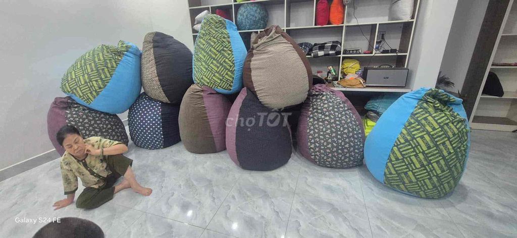Ghế lười hạt xốp Xốp nhiều màu. Mua bán Giường, chăn ga gối nệm tại Thành phố Đà Lạt Lâm Đồng được đăng bởi Nguyễn Vũ Kỳ hình 1