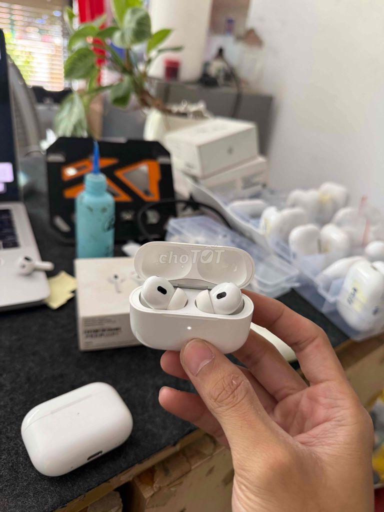 AirPods Pro 2 type C. Mua bán Tivi, Âm thanh tại Quận Bình Thạnh Tp Hồ Chí Minh được đăng bởi Táo Care  hình 1