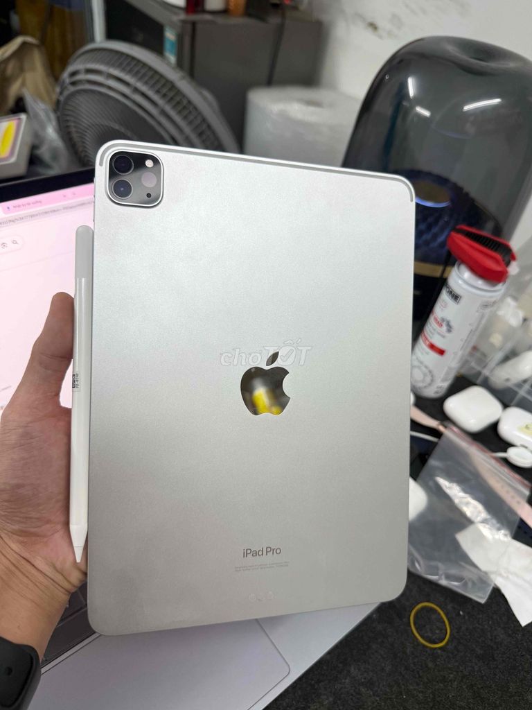 iPad Pro M2 256gb wifi 99%. Mua bán Máy tính bảng tại Quận Bình Thạnh Tp Hồ Chí Minh được đăng bởi Táo Care  hình 1