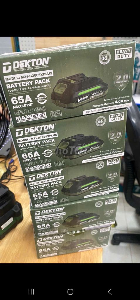 Thanh lý pin sạc DEKTON M21-B2065XPLUS 21V. Mua bán Phụ kiện (Màn hình, Chuột...) tại Quận Ninh Kiều Cần Thơ được đăng bởi Mộc ơi hình 1