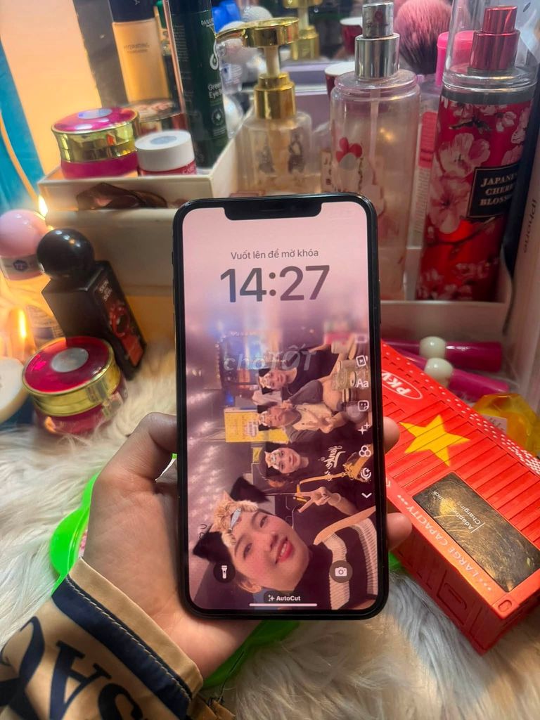 iPhone XS Max 64GB Đen Quốc tế Mỹ Đã sử dụng. Mua bán Điện thoại tại Quận Bình Tân Tp Hồ Chí Minh được đăng bởi Hội Đồ Điện Tử hình 1