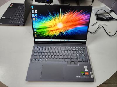 Laptop Gaming Lenovo Legion Slim 5 R5 7640HS 4050
