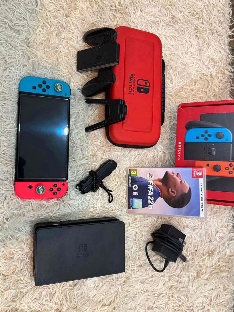 Máy chơi game Nintendo Switch OLED tặng đĩa game. Mua bán Thiết bị chơi game tại Quận 3 Tp Hồ Chí Minh được đăng bởi Huy Vũ hình 1