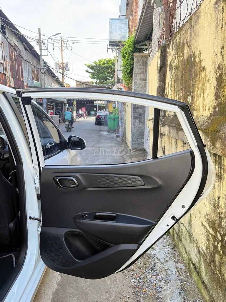 Hyundai Grand i10 2022 1.2 AT - 44000 km. Mua bán Ô tô tại Quận Bình Thạnh Tp Hồ Chí Minh được đăng bởi Nguyen van dat hình 19