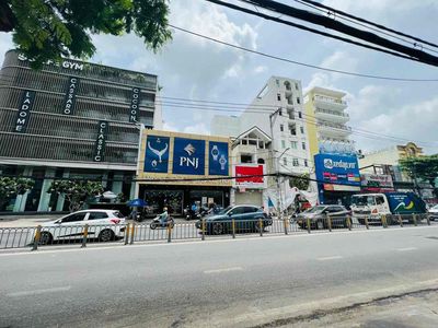 Cho thuê nhà mặt tiền đường Nguyễn Thị Thập Quận 7 DT 5x30 3 tầng