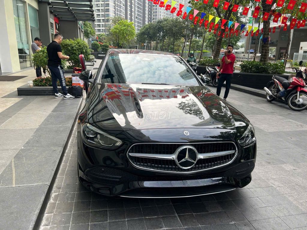 Mercedes C200 Avantgarde Plus V1 2022 Bao Bank 90%