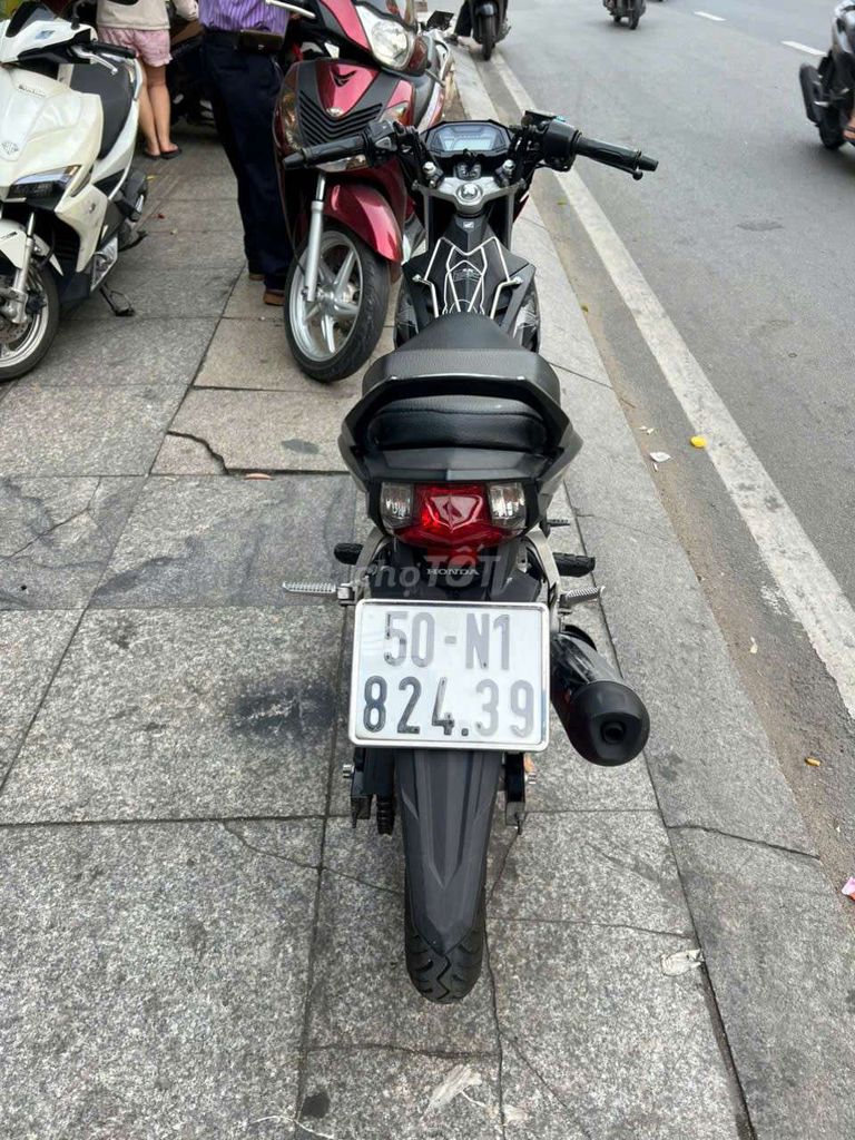 Honda Sonic 150 2020 Đen Đỏ. Mua bán Xe máy tại Quận Tân Phú Tp Hồ Chí Minh được đăng bởi Tuanduy hình 4