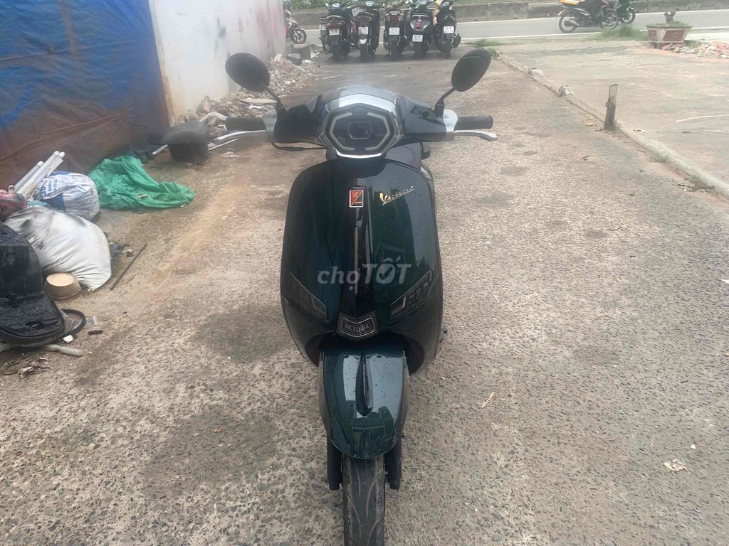 Victoria Vespa Xanh rêu Xe tay ga