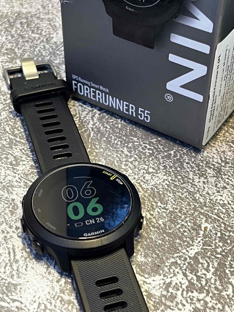 Forerunner 55 đen trắng used