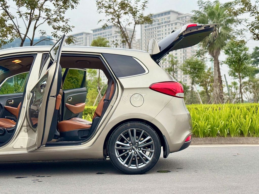 Kia Rondo 2.0 AT 2016. Mua bán Ô tô tại Quận Thanh Xuân Hà Nội được đăng bởi Nguyễn Tuấn Hoàng hình 15