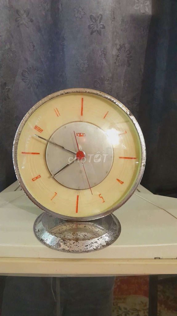 Đồng hồ để bàn Cót chuẩn xưa 1971 hoạt động tốt. Mua bán Đồ sưu tầm, đồ cổ tại Huyện Lâm Thao Phú Thọ được đăng bởi Đồ xưa cũ hình 1