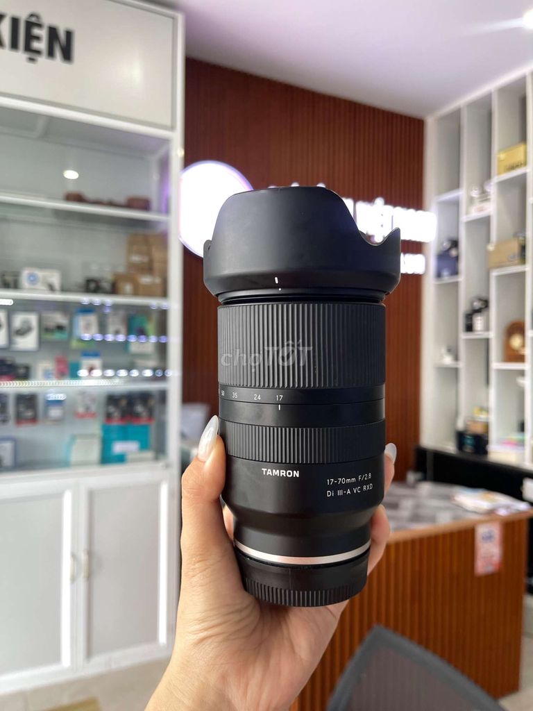 Ống kính Tamron 17-70 F2.8 Sony. Mua bán Máy ảnh, Máy quay tại Quận 1 Tp Hồ Chí Minh được đăng bởi Thanh Thanh hình 1