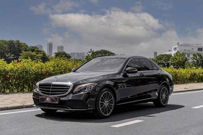C200 Exclusive model 2020 bản có cửa sổ trời Full. Mua bán Ô tô tại Quận 7 Tp Hồ Chí Minh được đăng bởi Dương Phương hình 1