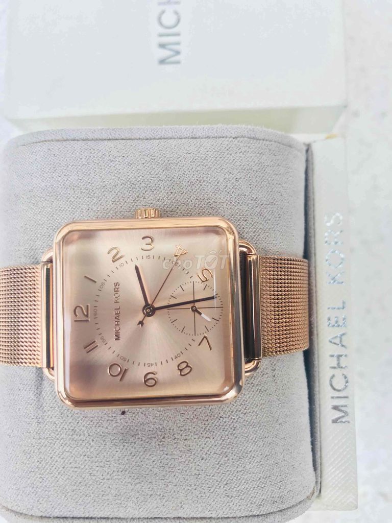 Thanh lý đồng hồ Michael Kors