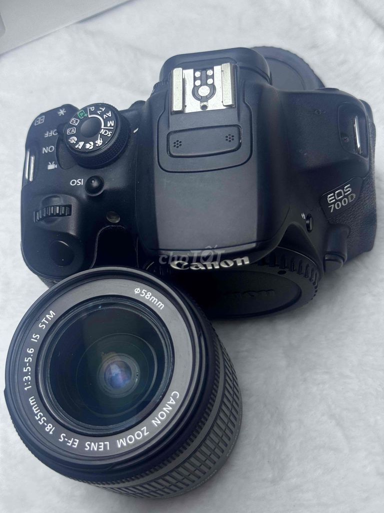 Máy ảnh Canon EOS 700D. Mua bán Máy ảnh, Máy quay tại Quận 3 Tp Hồ Chí Minh được đăng bởi Lê Nhung hình 1