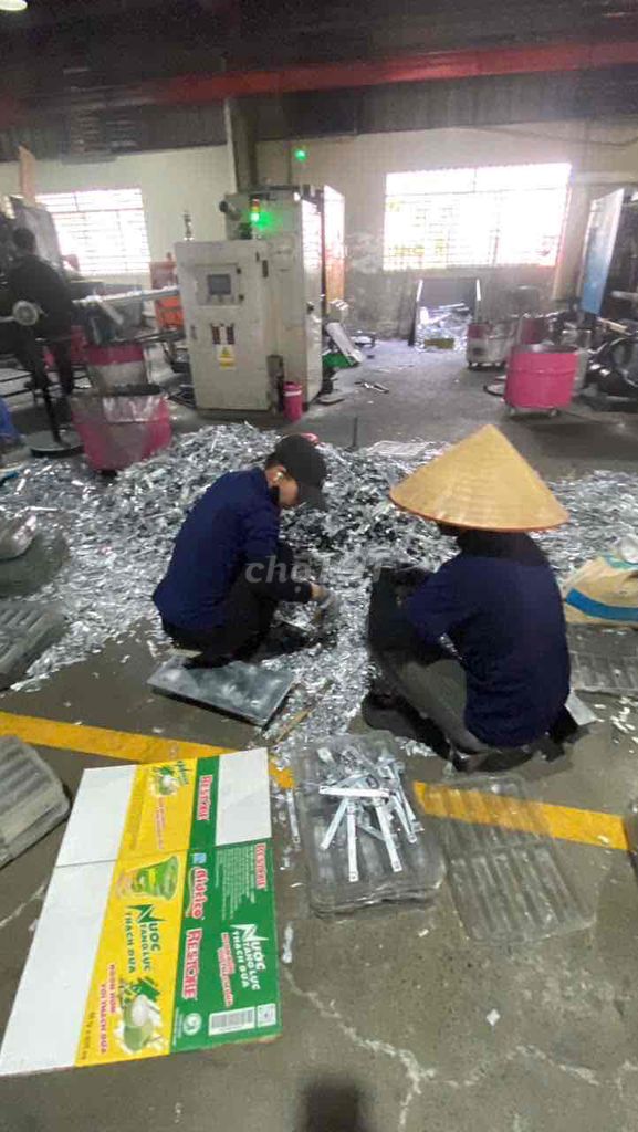 Tuyển công nhân SX tay nắm cửa,ngũ kim ƯU TIÊN NAM. Việc làm Công nhân tại Huyện Bắc Tân Uyên Bình Dương được đăng bởi Uyển Nhi hình 2