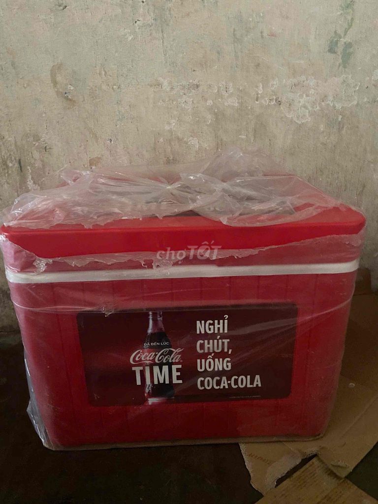 Thùng giữ nhiệt Coca-Cola Đỏ Nhựa 85L. Mua bán Dụng cụ nhà bếp tại Quận Bình Thạnh Tp Hồ Chí Minh được đăng bởi thành công hình 1
