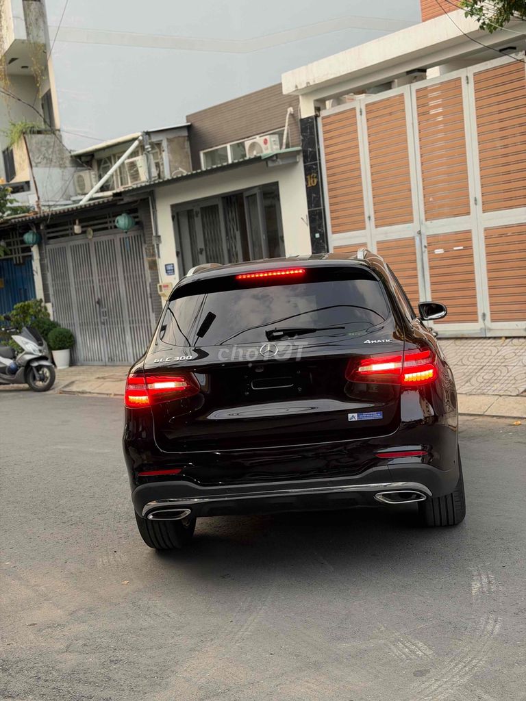 Mercedes-Benz GLC300 2019 Form mới Đen 78000 km. Mua bán Ô tô tại Quận 7 Tp Hồ Chí Minh được đăng bởi Thông Sport  hình 17