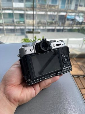 Cần thanh lý máy ảnh Fujifilm XT-10