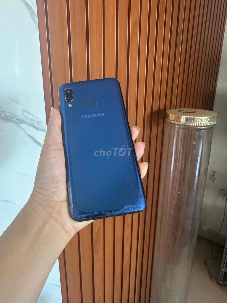 Samsung A20 ram3/32 màn superamoled, màu xanh. Mua bán Điện thoại tại Thành phố Buôn Ma Thuột Đắk Lắk được đăng bởi phuong smarphone hình 1