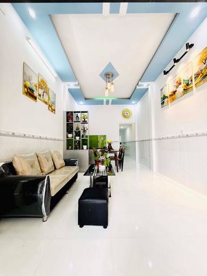 Nhà phố 42 m² · 1 PN · Đường Nguyễn Thị Pha