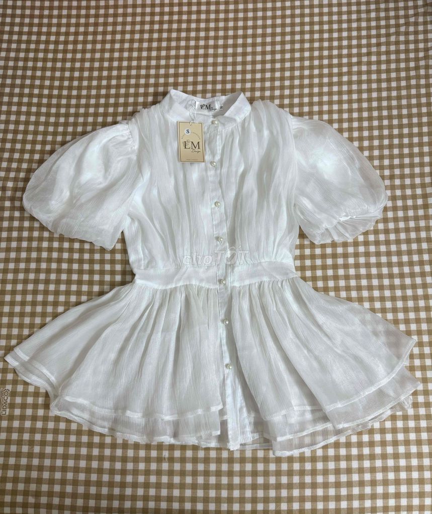 Áo kiểu Nữ Trắng Size S, Còn tag, New 100%. Mua bán Quần áo tại Huyện Di Linh Lâm Đồng được đăng bởi Ly Hoàng hình 1
