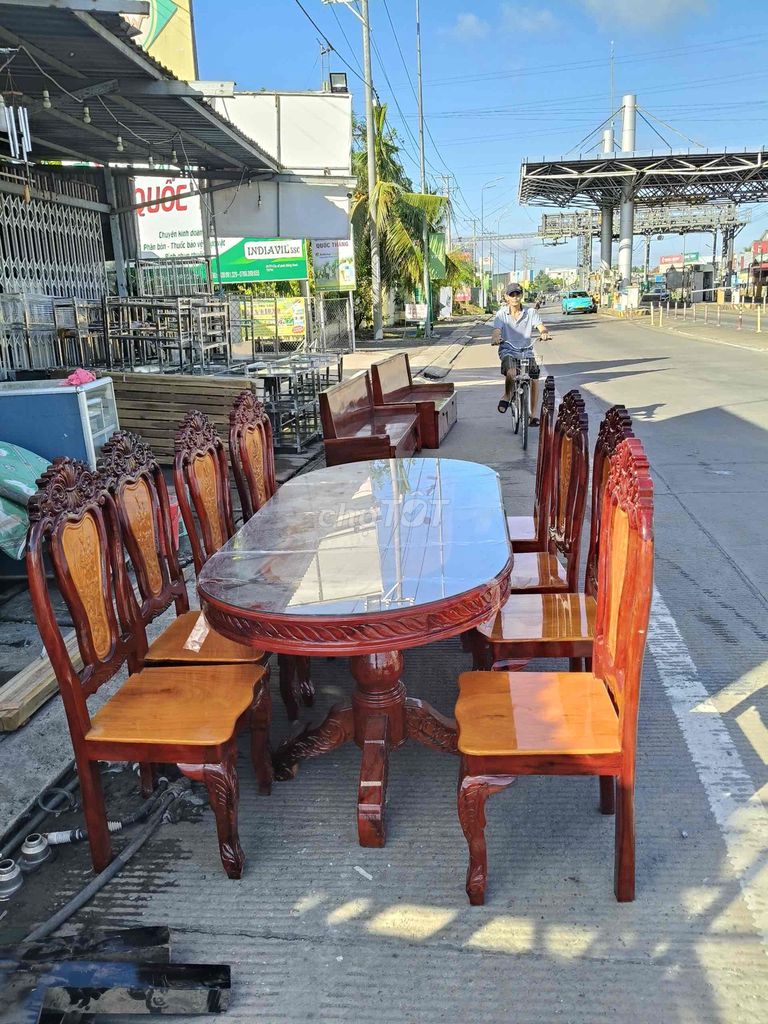 Bộ bàn ăn gỗ cẩm xe 1.9m. Mua bán Bàn ghế tại Quận Cái Răng Cần Thơ được đăng bởi Đồ củ minh trí hình 1