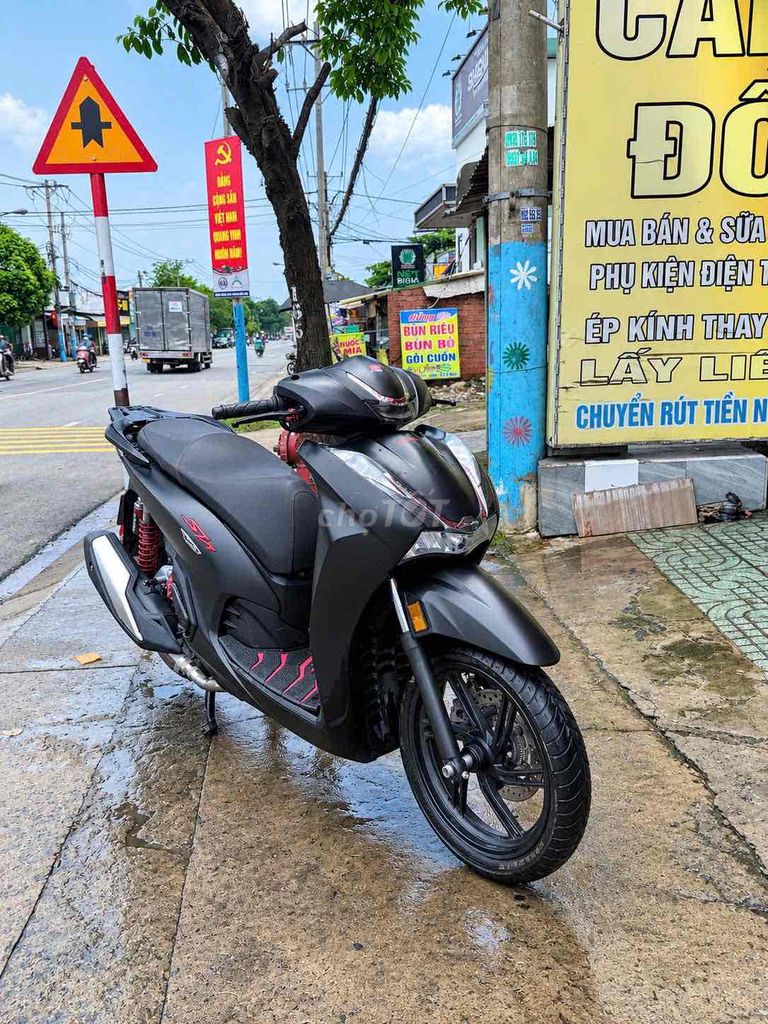 Honda SH350i 2022 Черный 27463 km