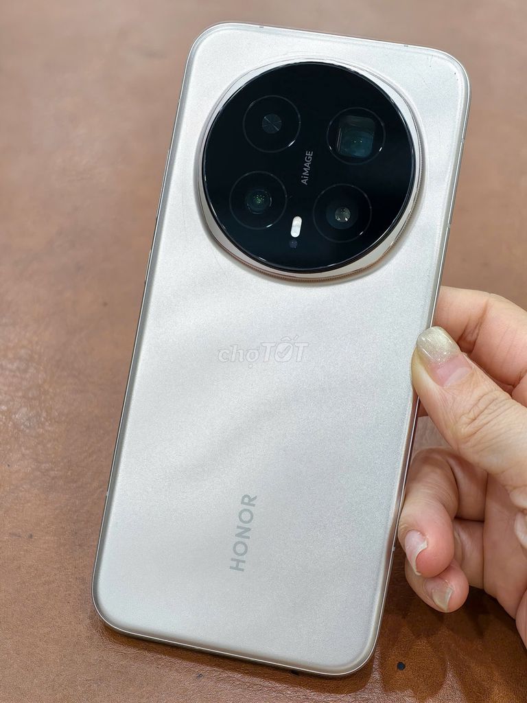 Honor Magic 8 Pro bản nđ 16-512gb Vàng đẹp 98,5%. Mua bán Điện thoại tại Quận Đống Đa Hà Nội được đăng bởi Hn Store hình 1