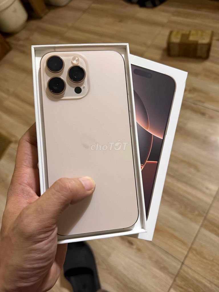 Apple iPhone 16 Pro Max 256GB Vàng. Mua bán Điện thoại tại Quận Hoàng Mai Hà Nội được đăng bởi Nguyễn Văn Cường hình 1
