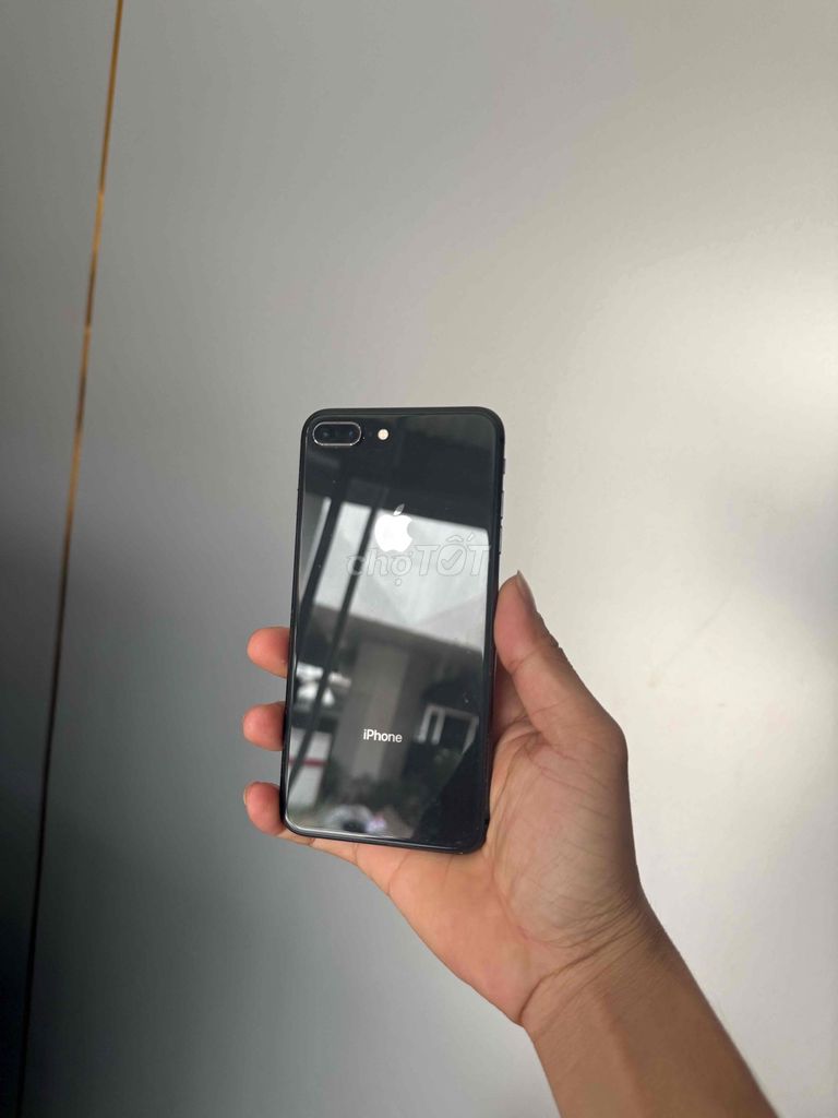 Apple iPhone 8 Plus 64GB Đen 98.5% mới. Mua bán Điện thoại tại Quận Ninh Kiều Cần Thơ được đăng bởi 196 store hình 1