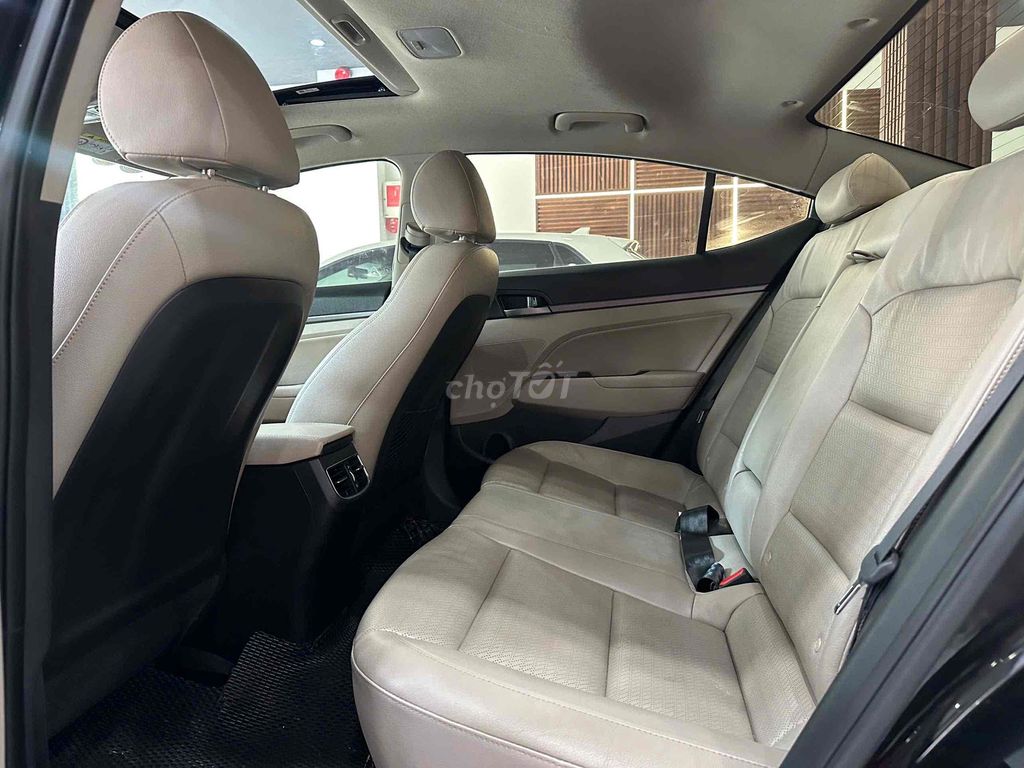 Hyundai Elantra 2018 - 70000 km. Mua bán Ô tô tại Thành phố Thủ Đức Tp Hồ Chí Minh được đăng bởi Thy Ôtô Cũ Miền Nam hình 12