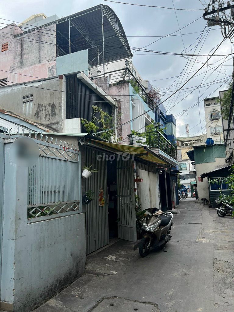 Nhà Bán Cách đường chính Cống Quỳnh 2 CĂN P Nguyễn Cư Trinh.Q1.