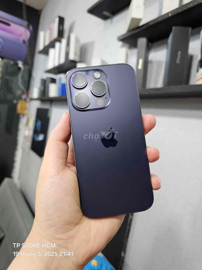 Apple iPhone 14 Pro 256GB Tím Đã dùng. Mua bán Điện thoại tại Thị xã Bến Cát Bình Dương được đăng bởi Duy Anhh hình 1