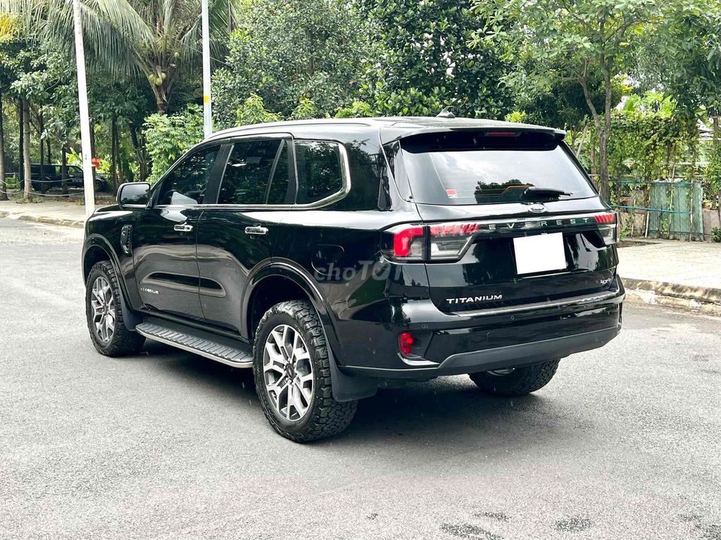 Everest Titanium 2023 4x4 - có thương lượng mạnh. Mua bán Ô tô tại Quận 12 Tp Hồ Chí Minh được đăng bởi Toàn Thắng Xe Ford  hình 5