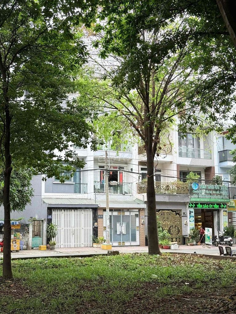 Аренда · 4 комн. · 90 м² · Quận Bình Tân, ул. KDC TÊN LỬA