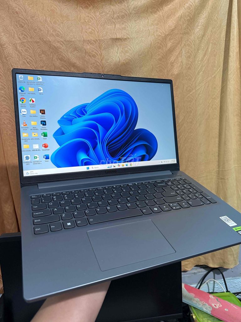 Lenovo LOQ 15IAX9E i5 16GB/512GB. Mua bán Laptop tại Thành phố Buôn Ma Thuột Đắk Lắk được đăng bởi Quang Huy hình 1