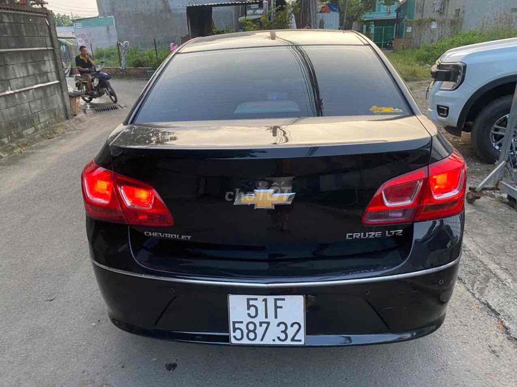 Chevrolet Cruze 2015 màu đen. Mua bán Ô tô tại Thành phố Thủ Đức Tp Hồ Chí Minh được đăng bởi Hồng  hình 10