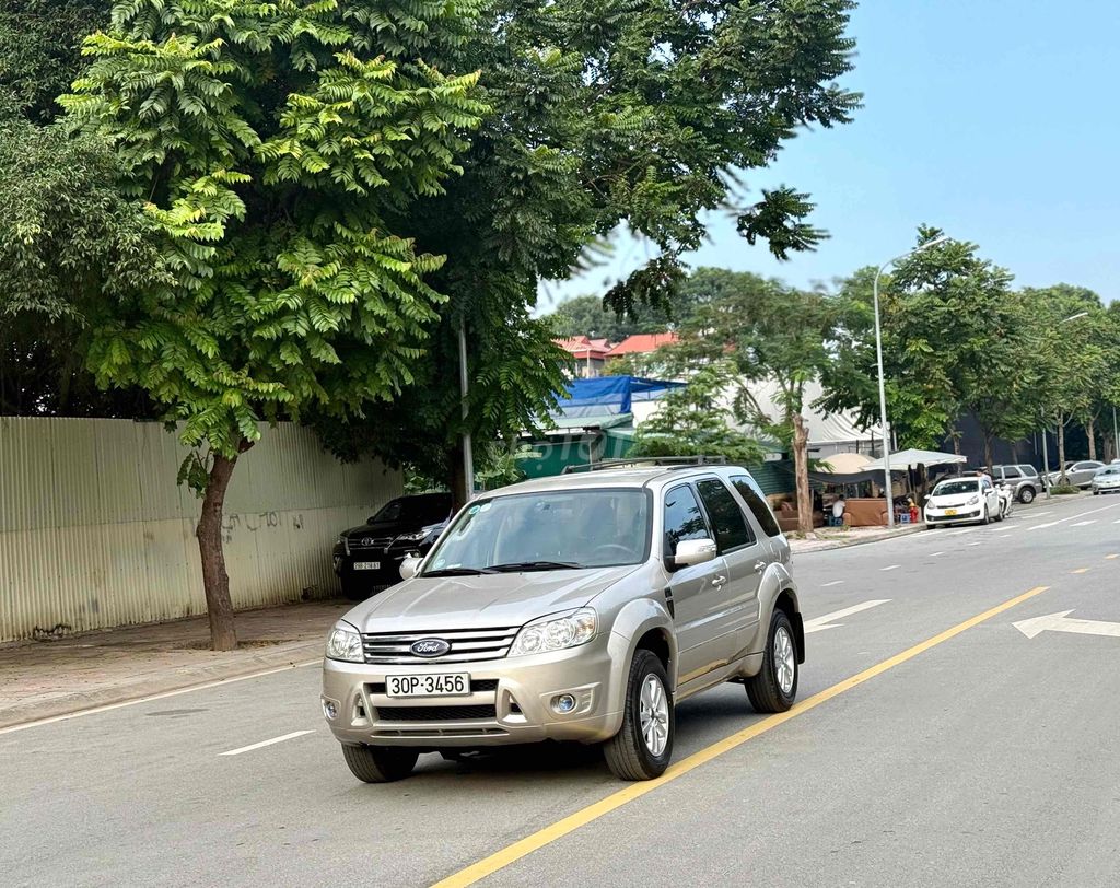 Ford Escape 2009 XLS 2.3 AT 4X2 - 105000 km. Mua bán Ô tô tại Quận Long Biên Hà Nội được đăng bởi Thế Anh hình 3