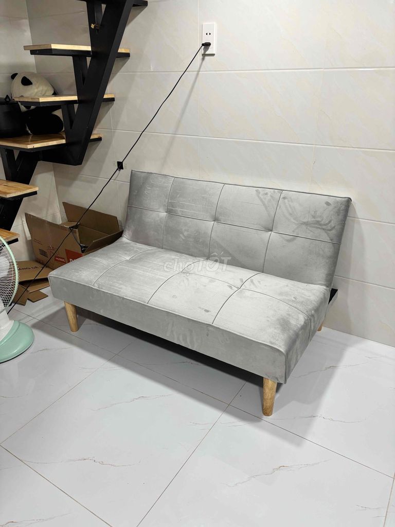 Ghế sofa Vải nhung Xám Mini 1.2m. Mua bán Bàn ghế tại Quận Gò Vấp Tp Hồ Chí Minh được đăng bởi Nguyễn Hữu Mạnh hình 1