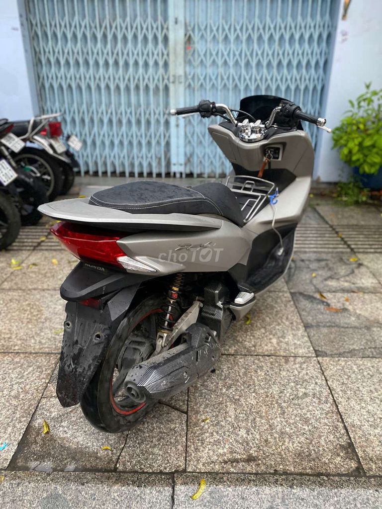 Honda PCX 125 2016 mới 90% hồ sơ gốc cầm tay. Mua bán Xe máy tại Quận Tân Phú Tp Hồ Chí Minh được đăng bởi Tuanduy hình 5