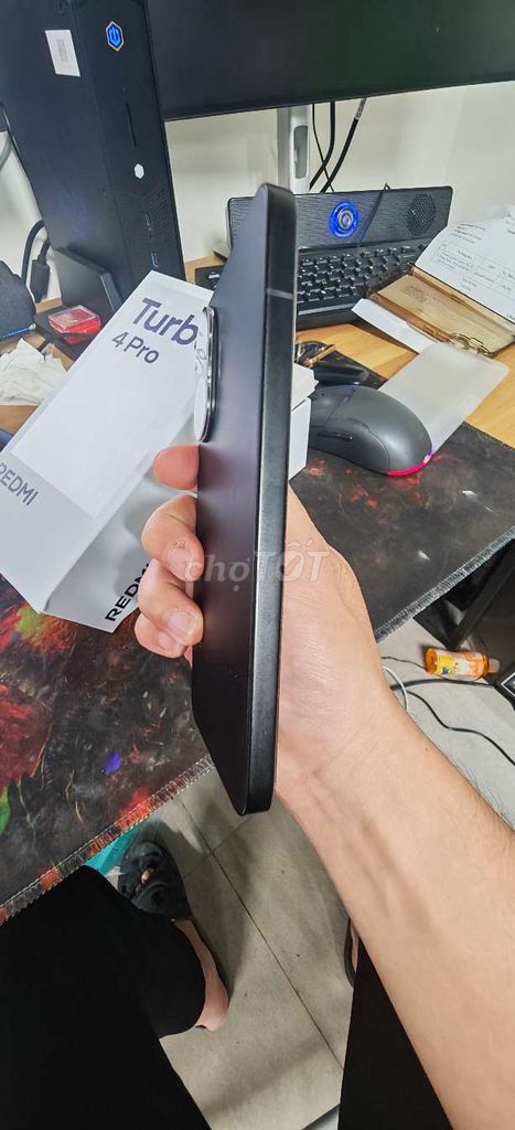 Xiaomi Redmi Turbo 4 Pro 256GB Đen. Mua bán Điện thoại tại Quận Hoàn Kiếm Hà Nội được đăng bởi Hà hoàng hình 1