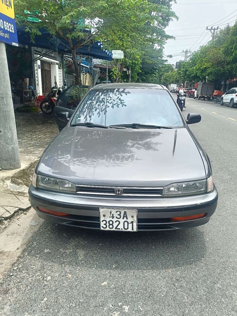 Honda Accord 2.0, седан, серый