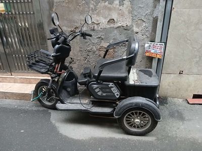 Xe điện 3 bánh màu Đen. Mua bán Xe điện tại Quận Hà Đông Hà Nội được đăng bởi Tùng Nguyễn Thanh