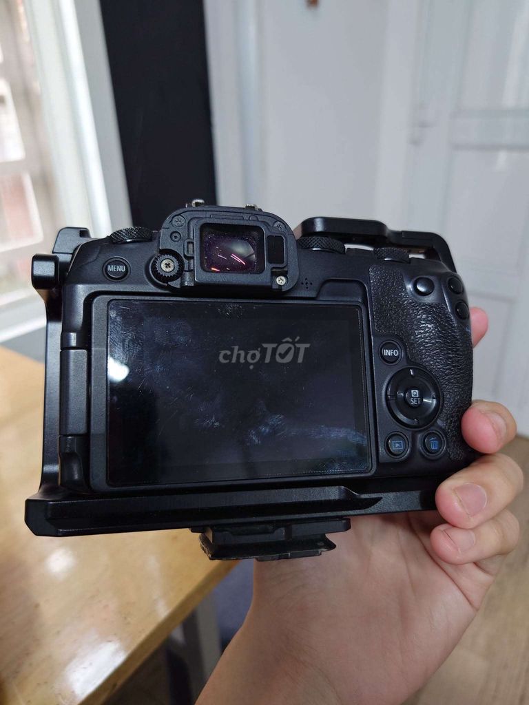 Máy ảnh Canon EOS RP Đen. Mua bán Máy ảnh, Máy quay tại Quận 4 Tp Hồ Chí Minh được đăng bởi nhi hình 1