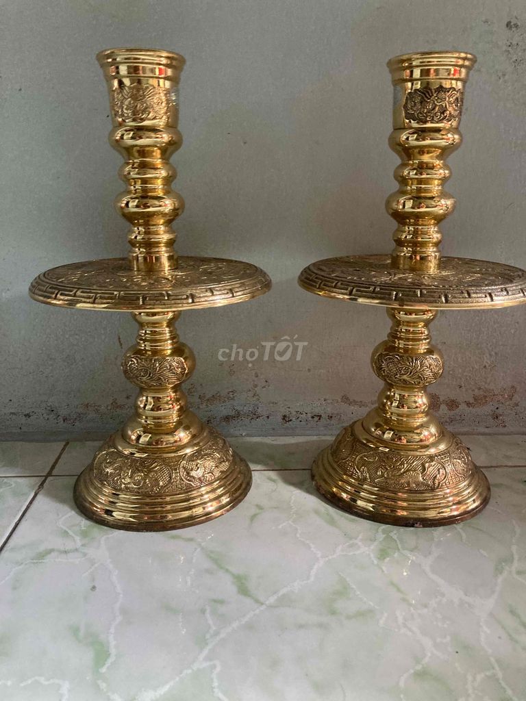 Chân lư đồng Vàng đồng chạm khắc cặp. Mua bán Đồ sưu tầm, đồ cổ tại Quận Ninh Kiều Cần Thơ được đăng bởi Minh Khoi hình 1