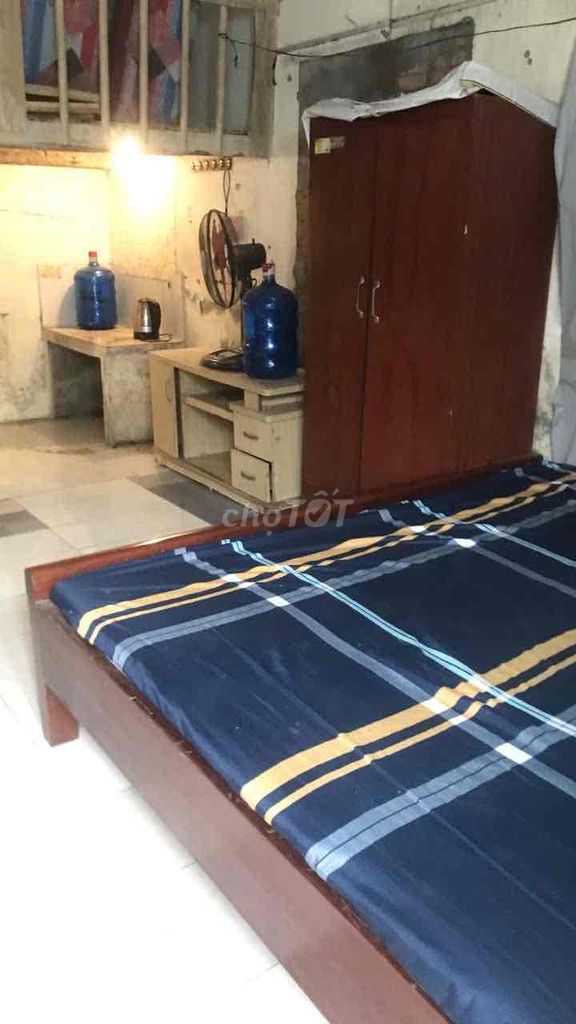 Cho thuê phòng trọ giá rẻ ngay sau Đại Học Thăng Long