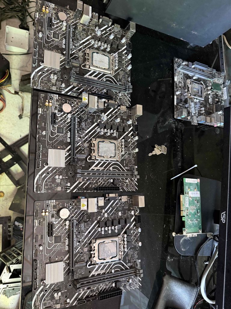 Bo mạch chủ ASUS H610 i3 12100f Đen. Mua bán Linh kiện (RAM, Card...) tại Thành phố Tam Kỳ Quảng Nam được đăng bởi Thành Viên PC Gaming hình 1