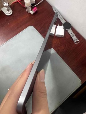 iPad Pro M2 12.9” 128GB, sạc 30 lần, còn Bh. Mua bán Máy tính bảng tại Thành phố Dĩ An Bình Dương được đăng bởi Mạnh